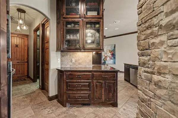 3539 Abby LN, Newcastle, OK 73065