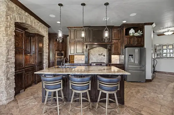 3539 Abby LN, Newcastle, OK 73065
