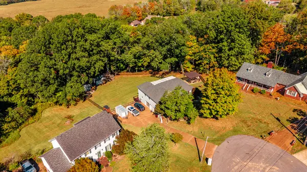 307 Dorris Ct, Hendersonville, TN 37075