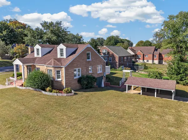 1011 Swanson Blvd, Fayetteville, TN 37334