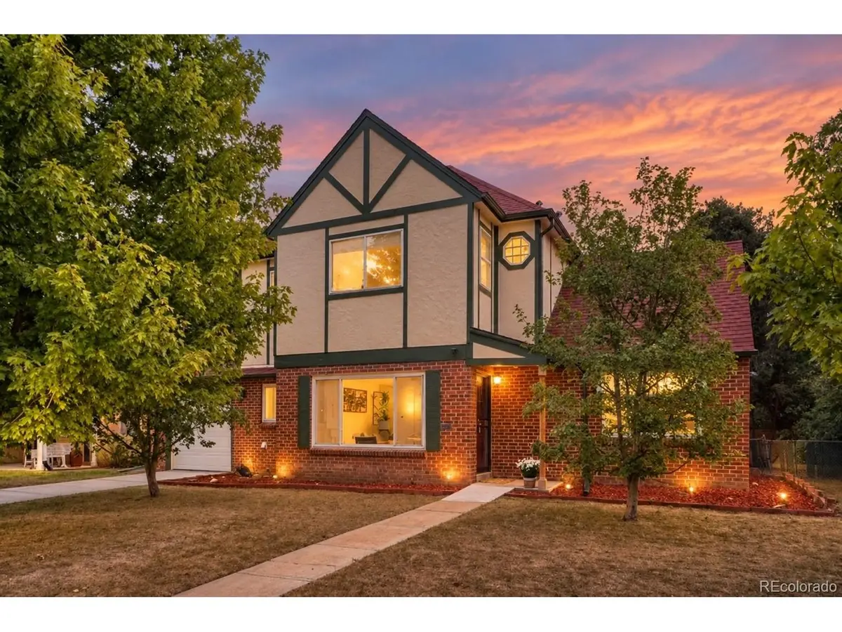 1060 Leyden, Denver, CO 80220