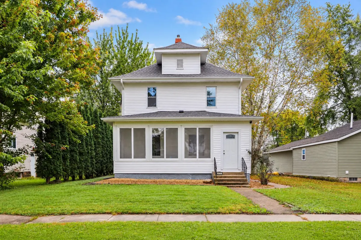 403 2nd ST, Lyle, MN 55953