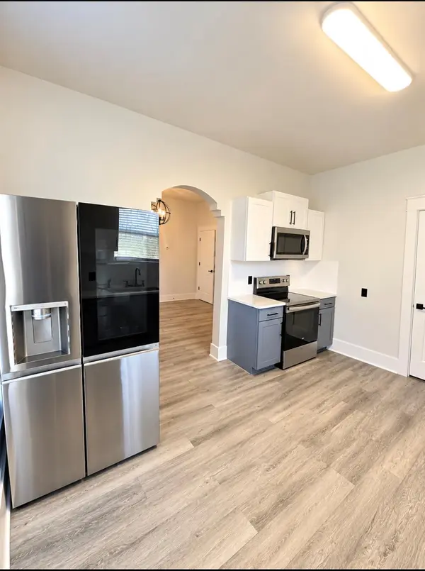 608 E Pecan ST, Taylor, TX 76574
