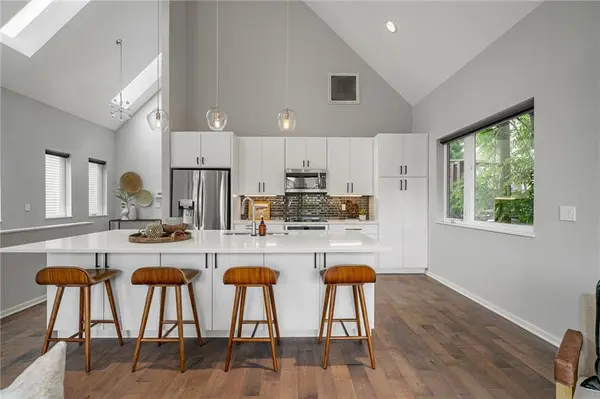 2549 Tracy AVE, Kansas City, MO 64108