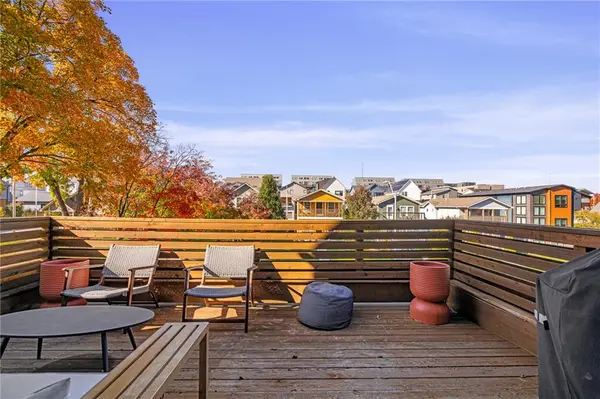 2549 Tracy AVE, Kansas City, MO 64108