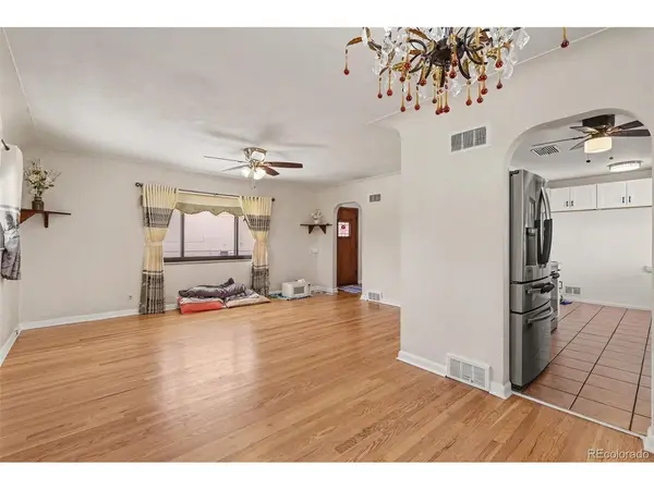 2383 Oakland, Aurora, CO 80010