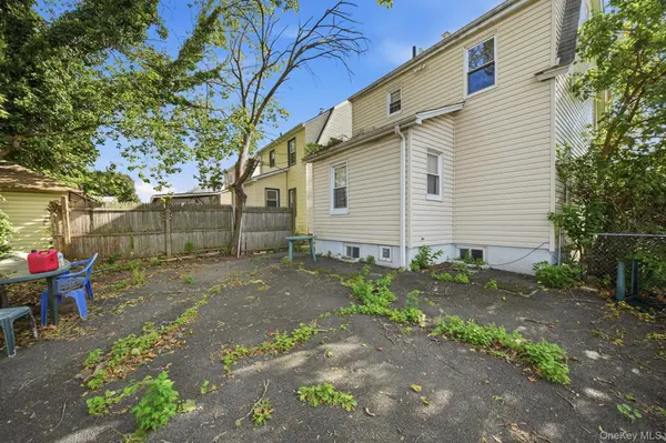 188-01 Mangin AVE, Saint Albans, NY 11412