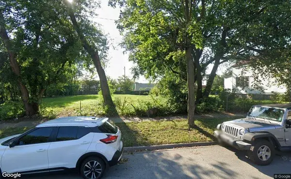 8250 S Emerald AVE, Chicago, IL 60620