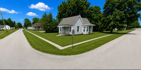 430 S Chestnut ST, Blandinsville, IL 61420