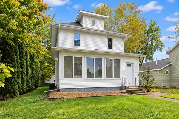 403 2nd ST, Lyle, MN 55953