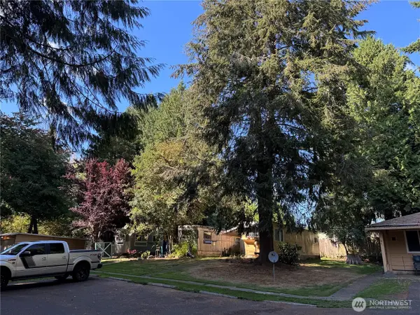 334 Devoe ST NE, Olympia, WA 98507