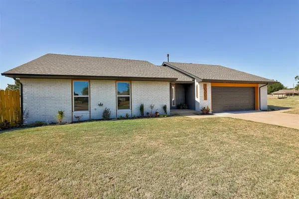 10001 Midfield Cross ST, Oklahoma City, OK 73159