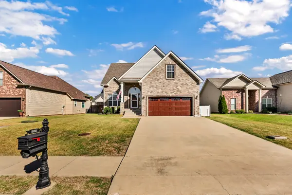 1005 Shirley Dr, Clarksville, TN 37042