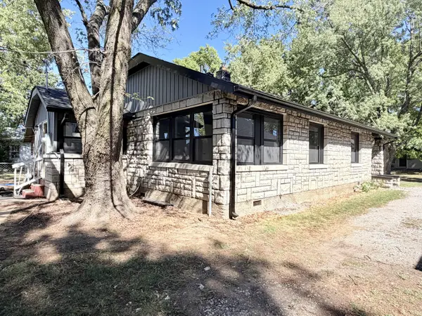 1518 S Murphy LN, Joplin, MO 64801
