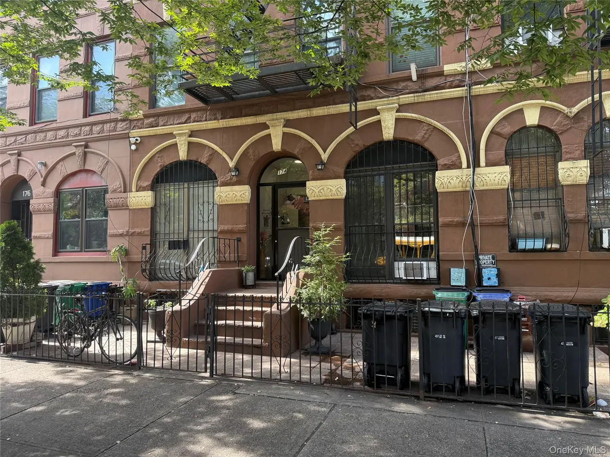 174 Stuyvesant AVE #B4, Brooklyn, NY 11221