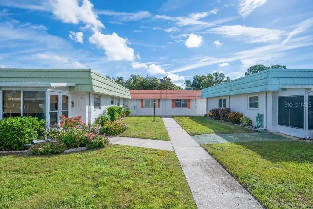1802 BEDFORD LN #9, Sun City Center, FL 33573