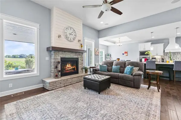 15109 Linden CT, Bonner Springs, KS 66012