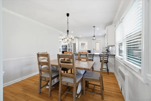 601 Lakeview AVE, Rockville Centre, NY 11570