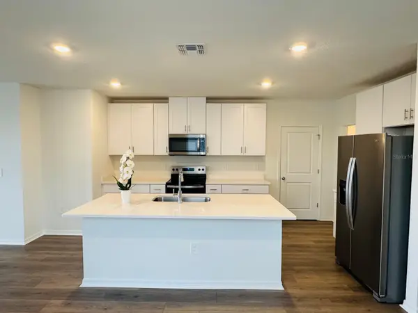 360 LAZY SHORE DR, Nokomis, FL 34275