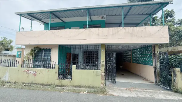14 ABRA DEL PIMIENTO CALLE 6, Barceloneta, PR 00617