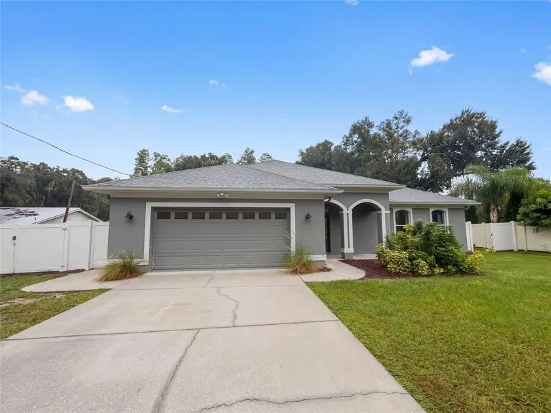 219 WILLOW BEND Pkwy, Lutz, FL 33549