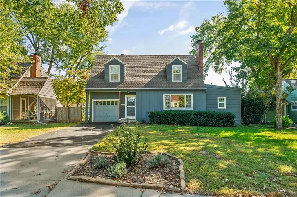 5819 Marty ST, Overland Park, KS 66202