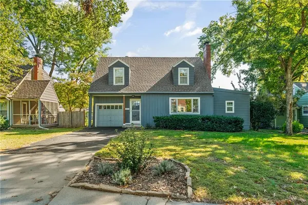 5819 Marty ST, Overland Park, KS 66202