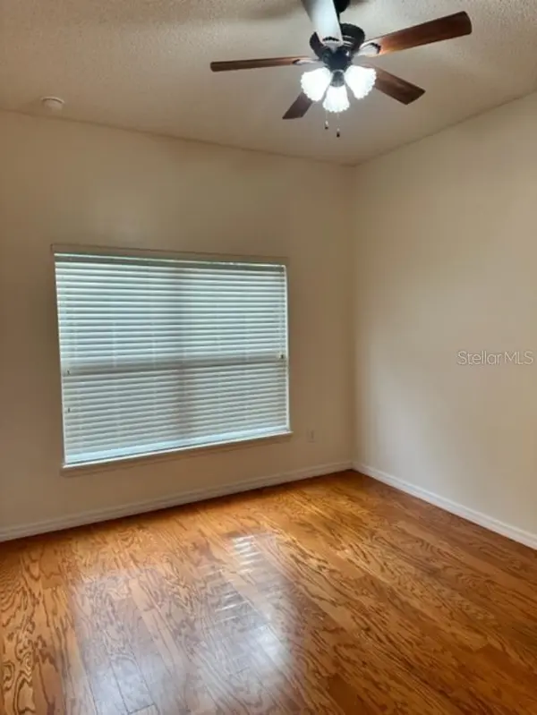 4963 WATERSIDE POINTE CIR, Orlando, FL 32829