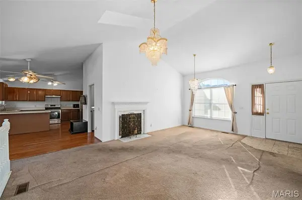 12606 Early Morning DR, Florissant, MO 63033