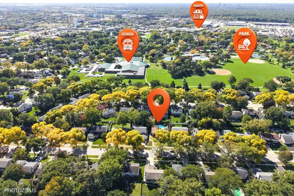 415 W NOYES ST, Arlington Heights, IL 60005