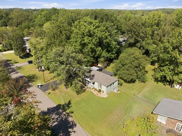 104 Lark St, Paris, TN 38242