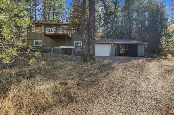 310 N Deep Creek Rd, Medical Lake, WA 99022-8671