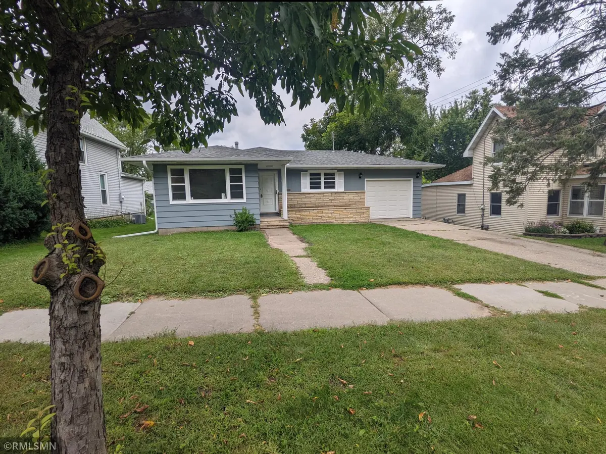 1328 Norwood ST, Red Wing, MN 55066