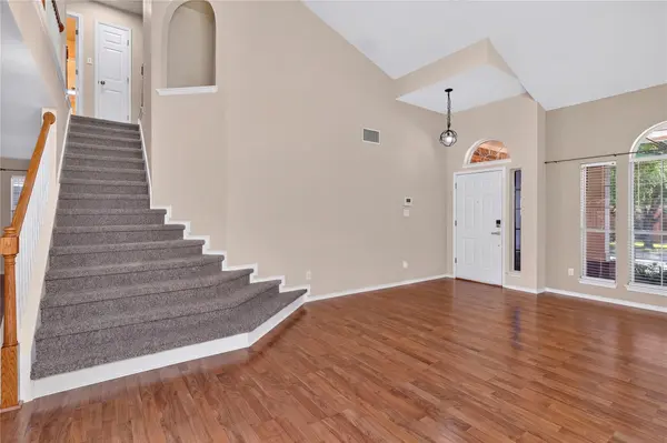 720 Settlement ST, Cedar Park, TX 78613