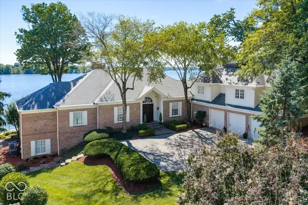 9652 Nautilus CIR, Indianapolis, IN 46256