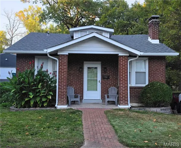 731 N Forest AVE, Webster Groves, MO 63119