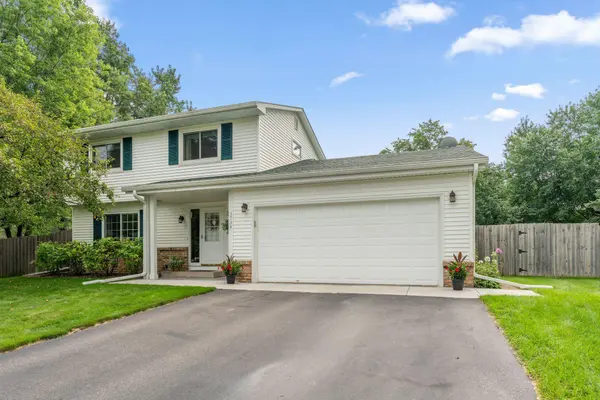 3734 Sun Terrace CIR, White Bear Lake, MN 55110