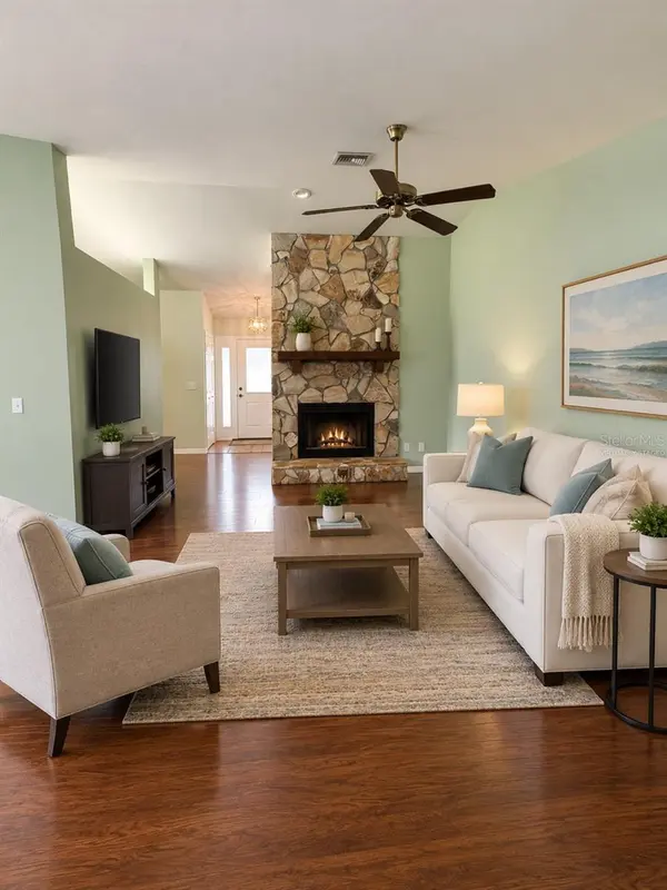 40101 BOWTIE DR, Lady Lake, FL 32159