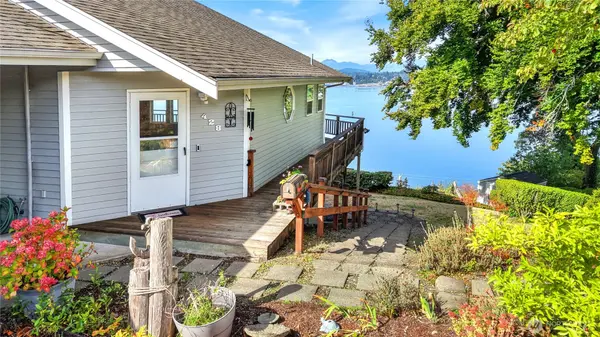 428 Farragut AVE N, Port Orchard, WA 98366