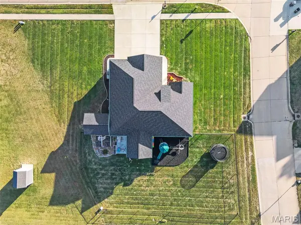 11 White Birch CT, Troy, MO 63379