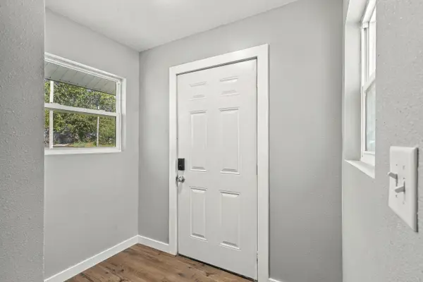 1313 N Clifton AVE, Springfield, MO 65802