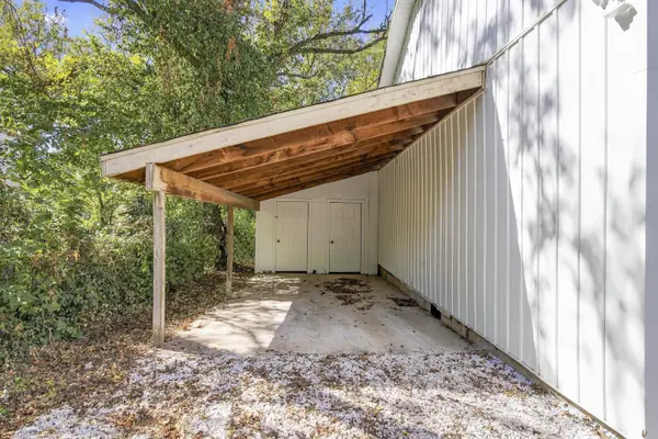 1313 N Clifton AVE, Springfield, MO 65802