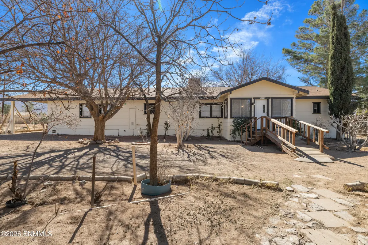9618 Butterfield BLVD, Las Cruces, NM 88011