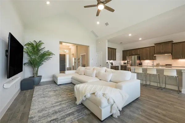 238 Wild Pecan LOOP, Buda, TX 78610