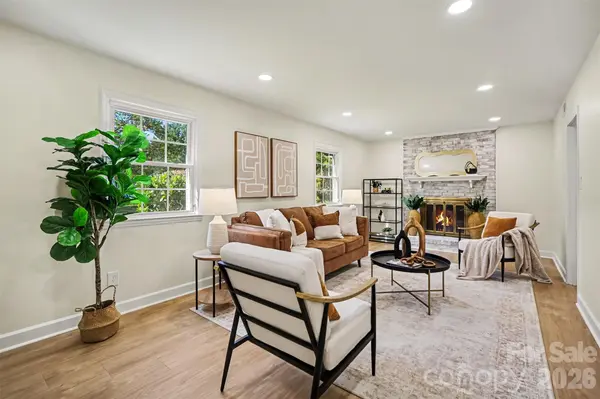 7434 Kilcullen DR, Charlotte, NC 28270