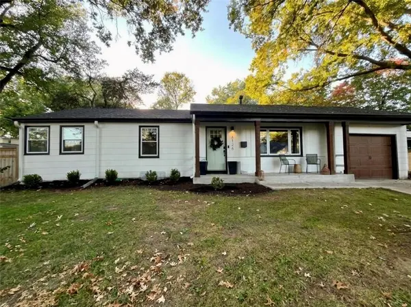 6126 Granada ST, Fairway, KS 66205
