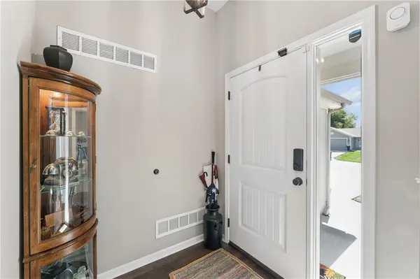 19602 W 197th TER, Spring Hill, KS 66083