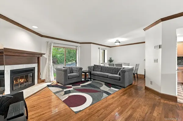 125 Whitetail CIR, Ossining, NY 10562
