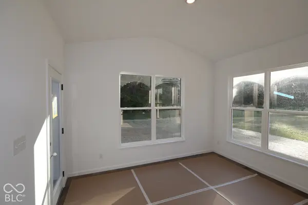 10429 Oak Bend BLVD, Indianapolis, IN 46239