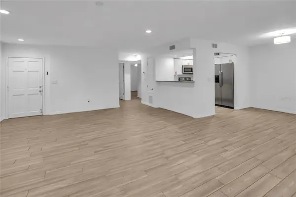 468 W PAR ST #468, Orlando, FL 32804